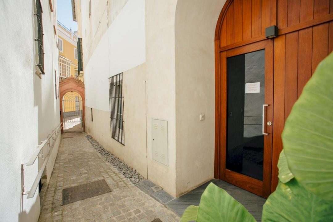 Attic With Terrace- 1Bd 1Bth- Corral Del Rey Apartment Sevilla Bagian luar foto